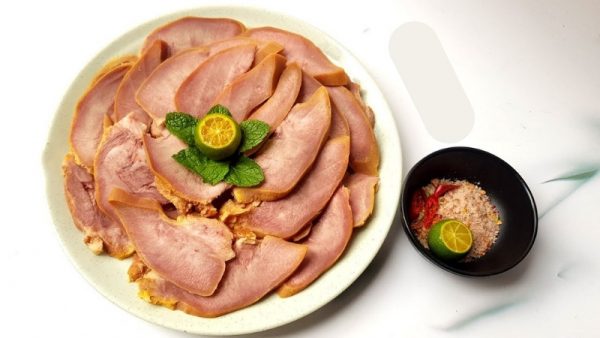 Lưỡi lợn luộc vẫn có thể giúp người ăn kiểm soát cân nặng