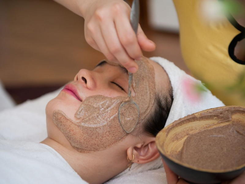 Quy trình an toàn khi cân nhắc đắp mặt nạ thuốc bắc trị nám