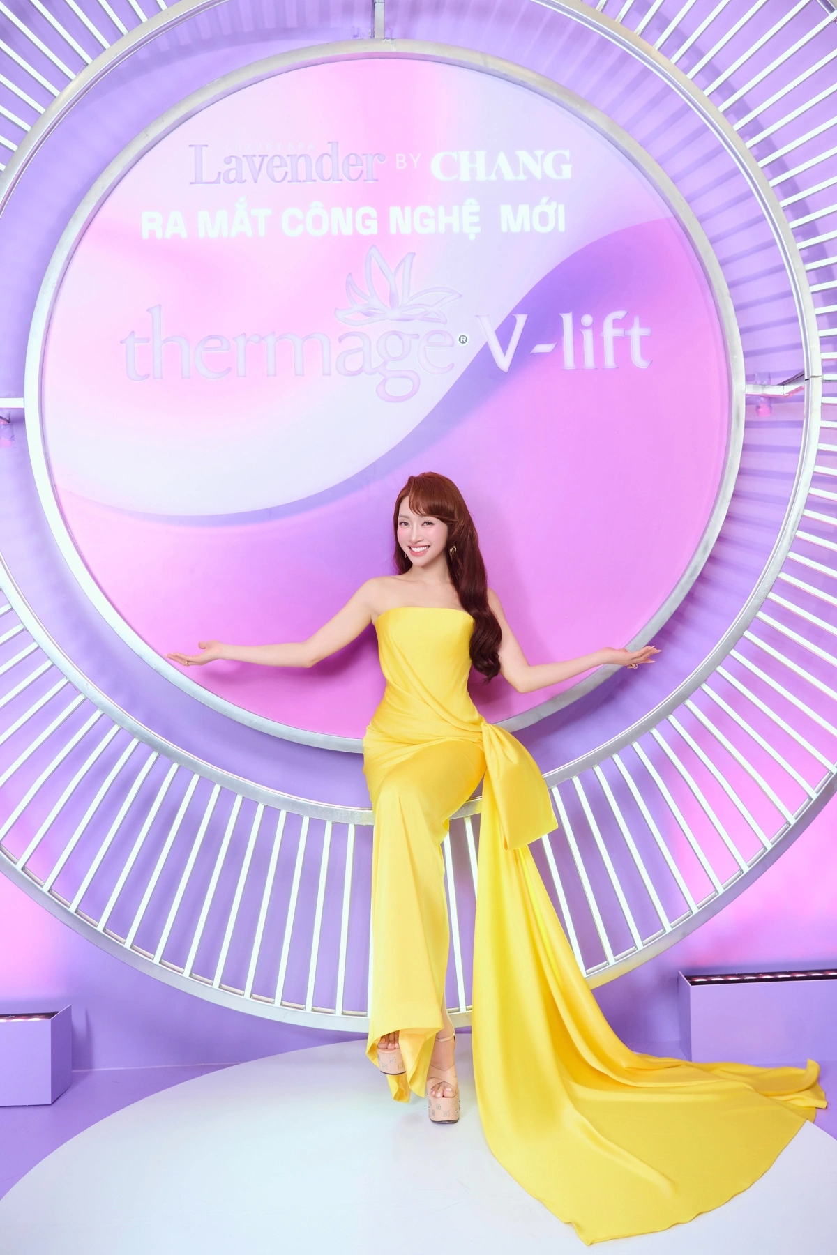 ca si dan truong cung dan sao du su kien ra mat thermage v lift 14 - lavender by chang