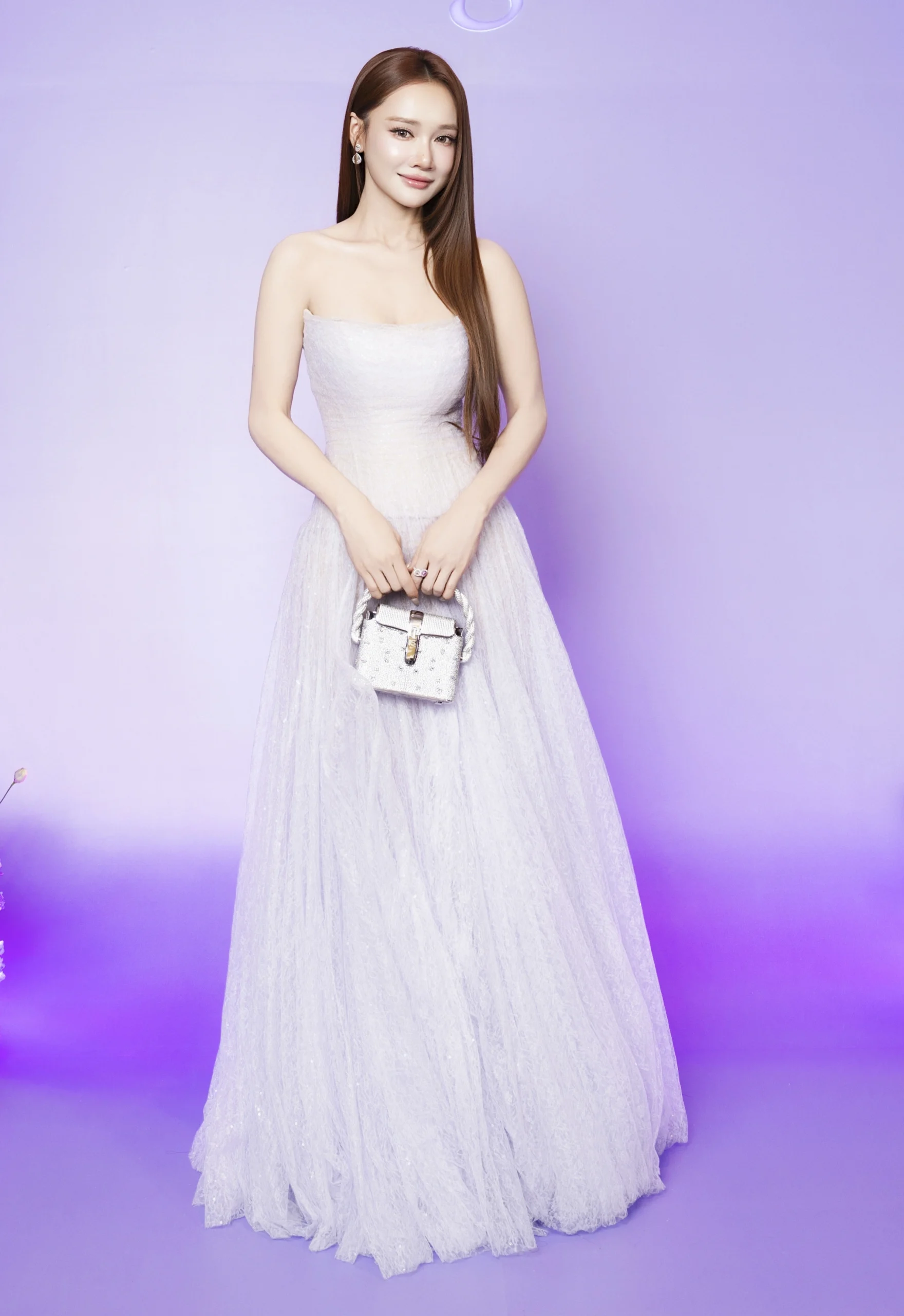 my nhan viet do sac tai su kien lavender by chang 10 scaled - lavender by chang